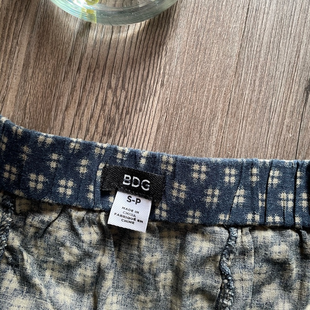 Urban Outfitters Navy Patterned Joggers - Picture 4 of 5